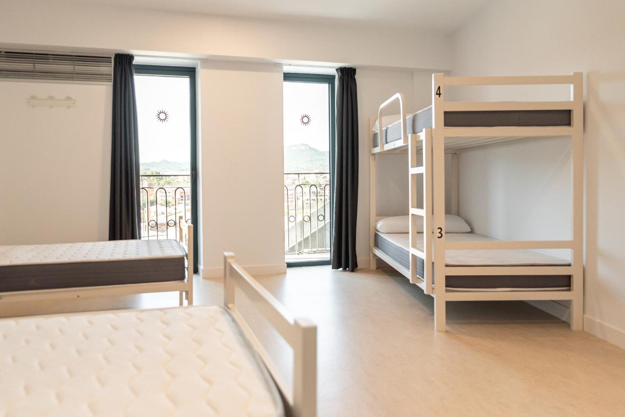 Cal Maco Alberg I Centre De Visitants Igualada Exterior photo